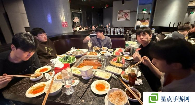 JDG工作人员分享Xun庆生返图：一起“和所有的快乐说嗨嗨”